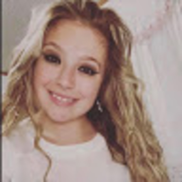 emilyunderwo257